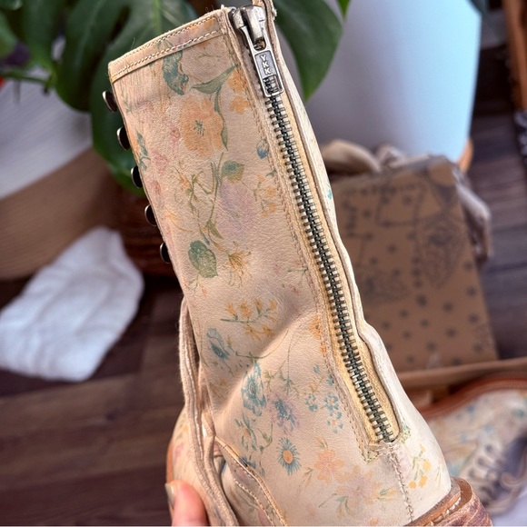 Pre-owned Free People Santa Fe Lace up Boot in Ivory Floral Worn Once US Size 7 - Picture 8 of 11